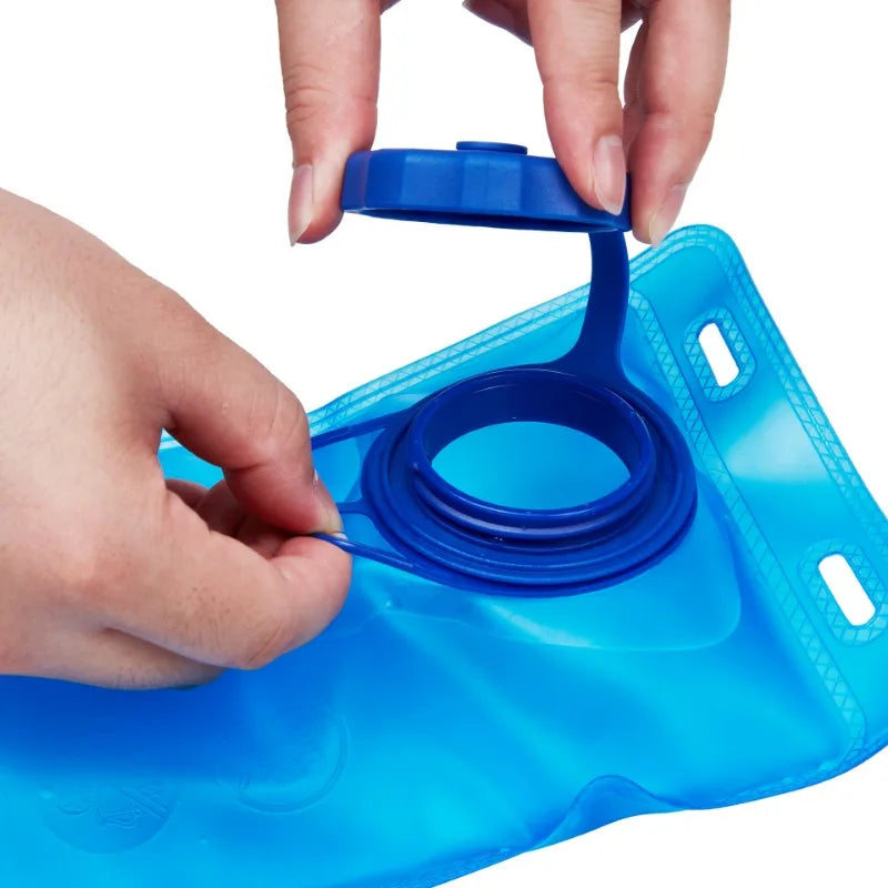 Hydration Bladder 2L Water Storage Bag Reservoir,Hydration Pack for Hiking Biking Climbing Cycling Running Camping Backpack
