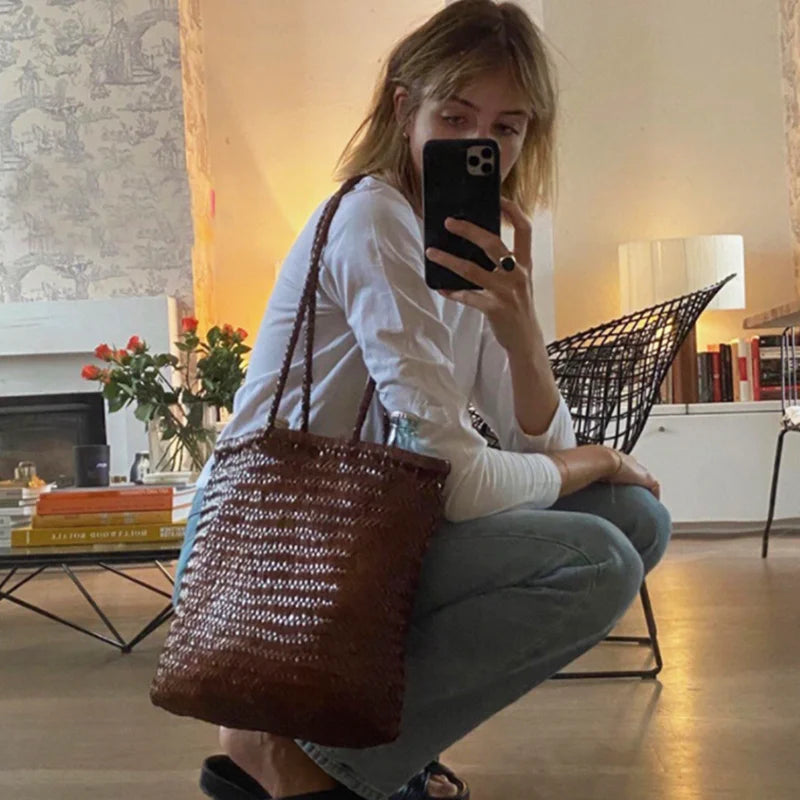 Japanese top layer cowhide hand woven shoulder bag retro leather woven bucket bag Single shoulder vegetable basket bag female