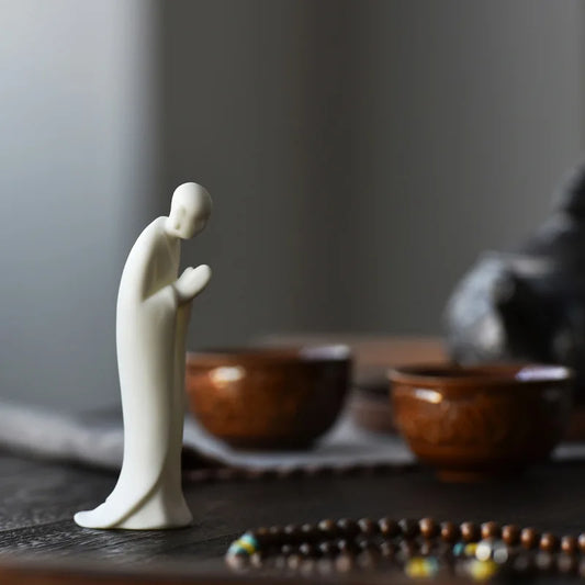 Manufacturers Selling Chinese White Porcelain, Little Monk, Zen Prayer, Buddha Statue, Chinese Decoration, Desktop Sculptur