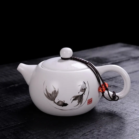 Matte White Ceramic Teapot Creative Chinese Kungfu Teaware Tea Maker 250ml Travel Hand Grip Pot Household Porcelain for Cha