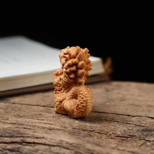 Natural Wooden Small Fire Dragon Ingot Fortune Statue Hand Carved Solid Wood Cute Home Room mini Feng Shuidecoration Statue