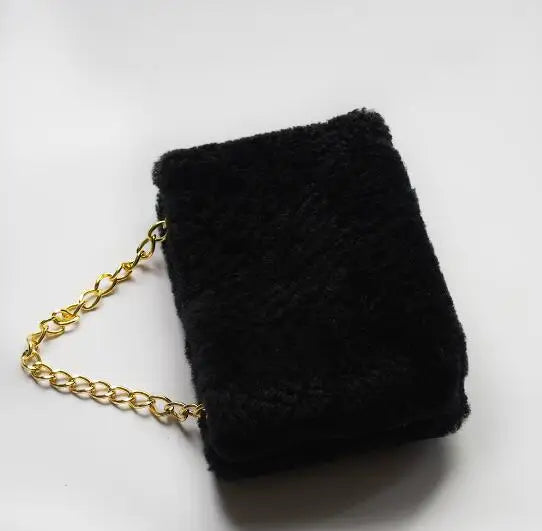 New women's bag lamb fur small bag winter hot sale crossbody bag real luxury fur bag can be carried
