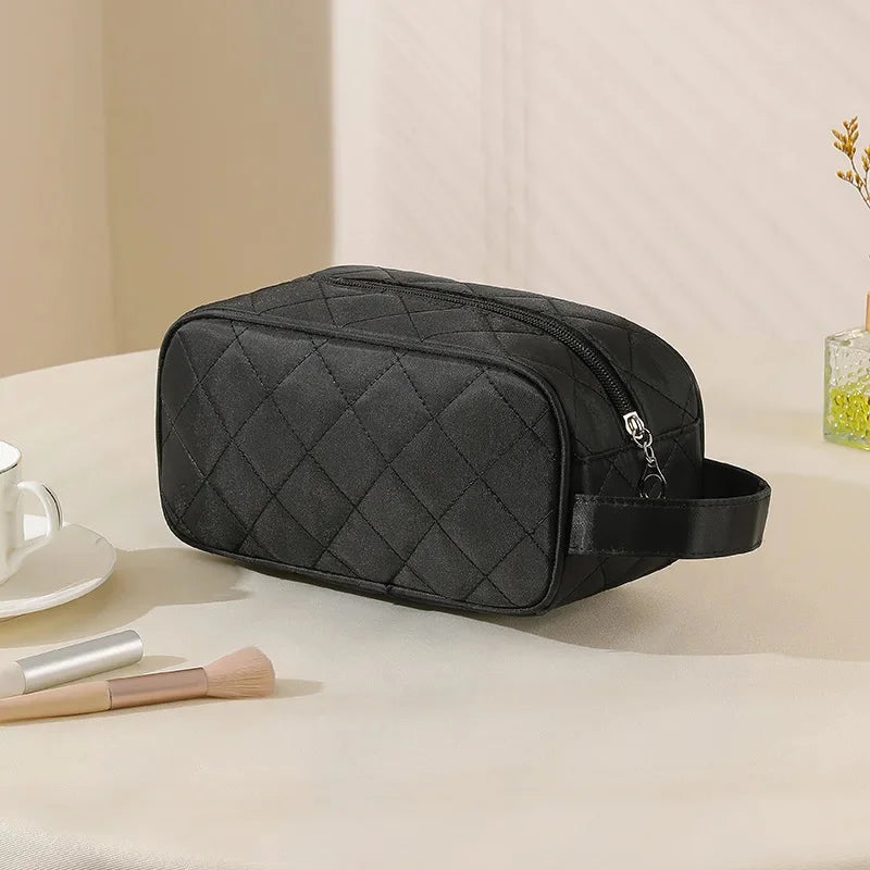New women's portable makeup rhombic large-capacity waterproof storage travel nylon wash multifunctional cosmetic bag