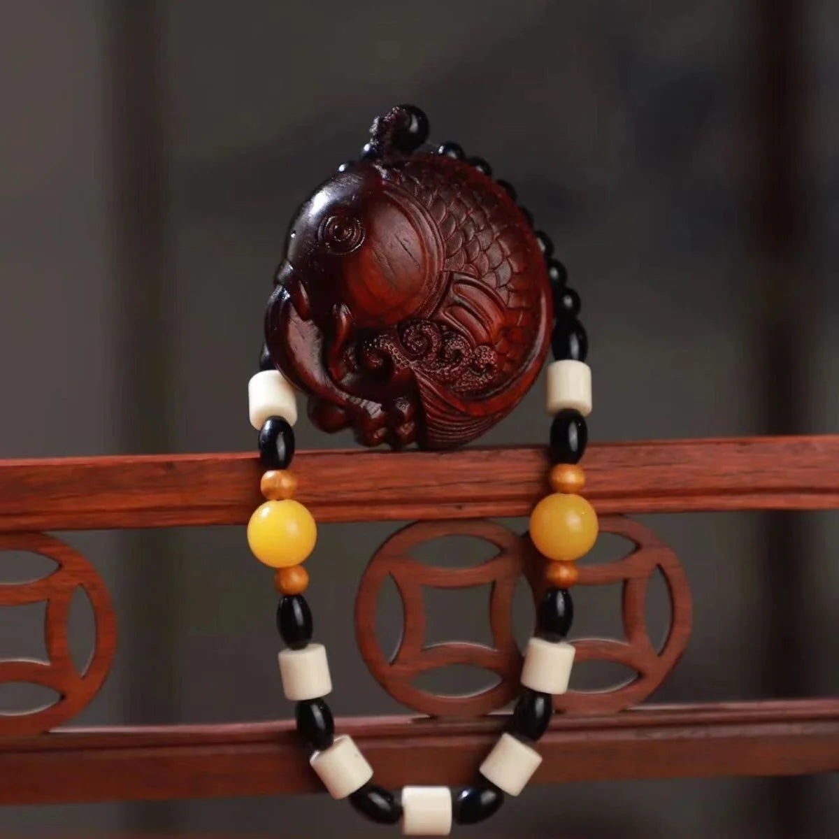 Rosewood carving year after year more than hand pieces pendant play arts and crafts handcrafted ornaments carved gifts