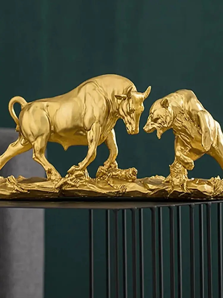 Nordic Luxury Gilded Ox Bear Sculpture Animal Statue Retro Resin Office Living Room Bedroom Home Decoration Accessories