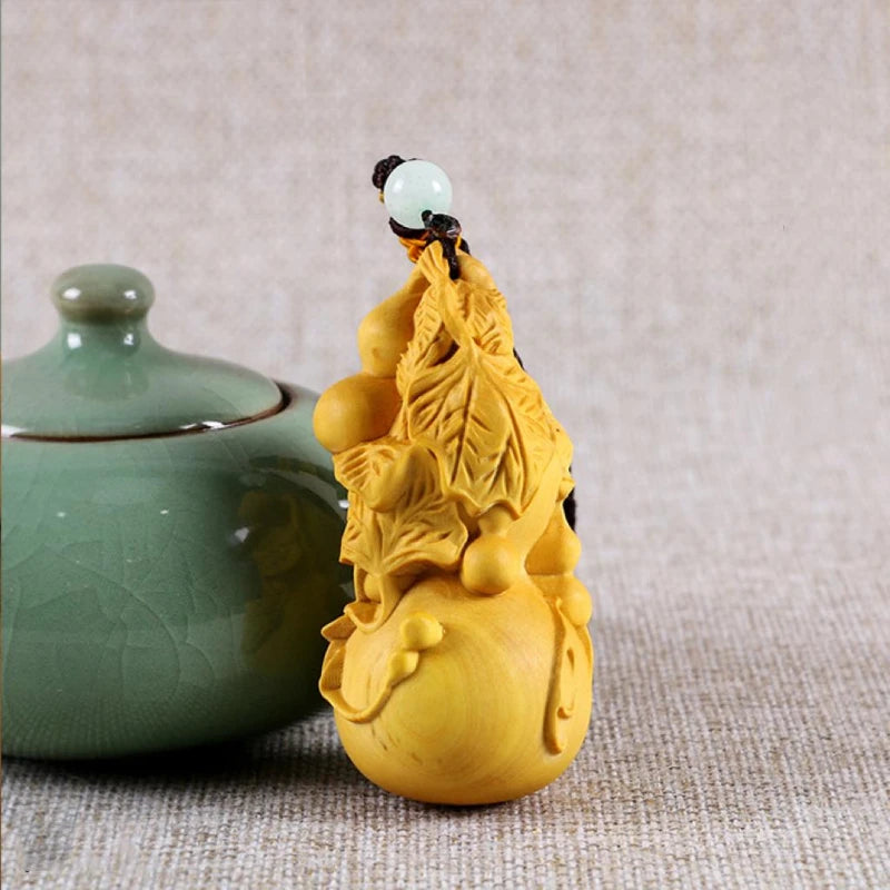 Small leaf boxwood carving handlebars, gourd carving crafts, solid wood toys, ornaments, hanging gourds Pendant play with