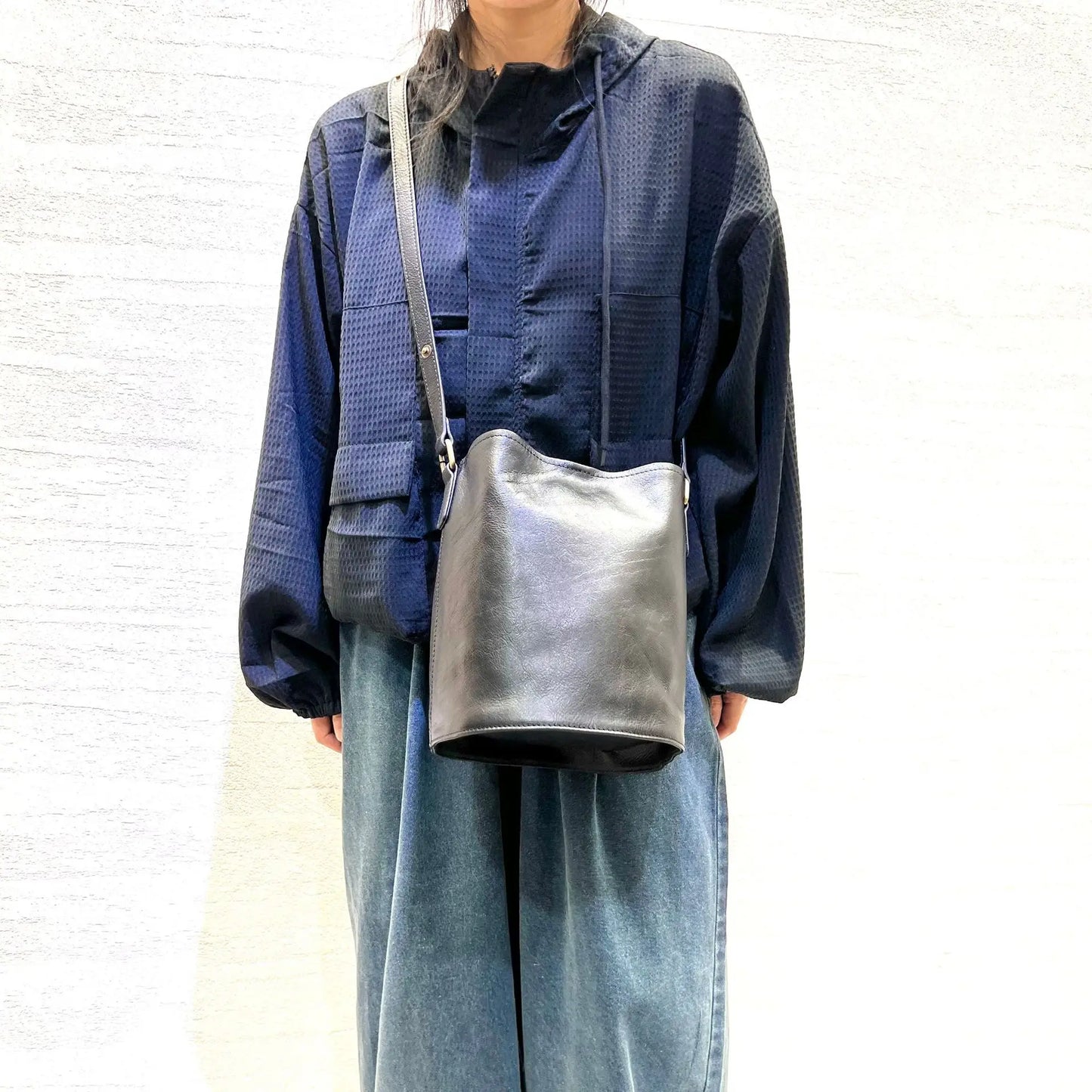 Vintage Genuine Leather Large Capacity Shoulder Bags Versatile Crossbody Portable Bucket Bag Solid Luxury Handbags Female Bolsas