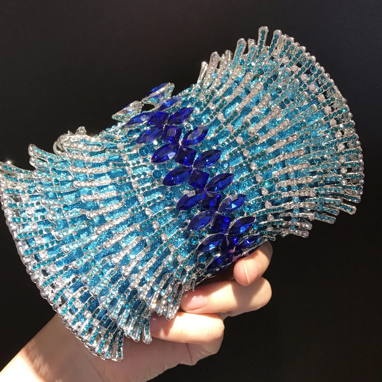 Women Diamonds Clutches Rhinestone Bag Flower Crystal Clutch Party Evening Small Purse Handbags Wedding Clutch bag Female wallet