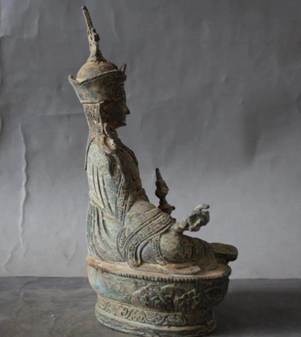 christmas Old Tibet Buddhism Temple bronze Guru Rinpoche Padmasambhava Vajra Buddha Statue halloween