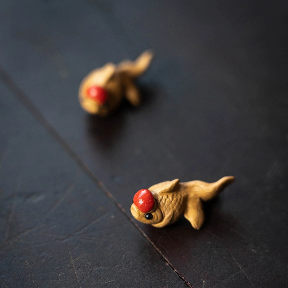 lovely tea pet fish statue half handmade animal miniature size yixing zisha duan clay decoration in pond garden on big sales new