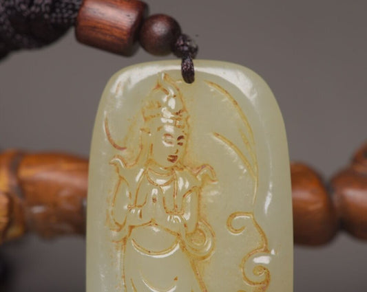 China Natural Hetian Jade Hand Carved Kuan Yin Statue Good Luck Pendant Amulets