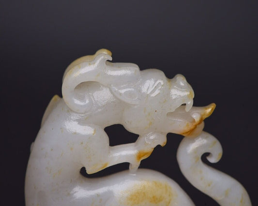 Chinese Top Natural Hetian Jade Carved Exquisite Fierce Dragon Statue Figurines