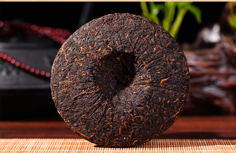 Brown Mountain Palace Pu'er Tea Cooked Tea Menghai Small Tribute Cake 500g Ripe