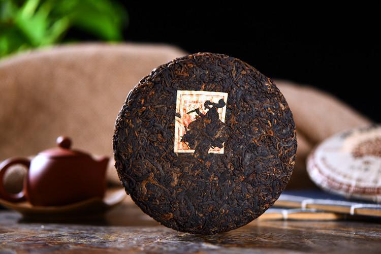 Ancient Black Tea Yunnan Pu'er Ripe Tea Jinmao Gong Pu-Erh Tea Cake Brown Tree