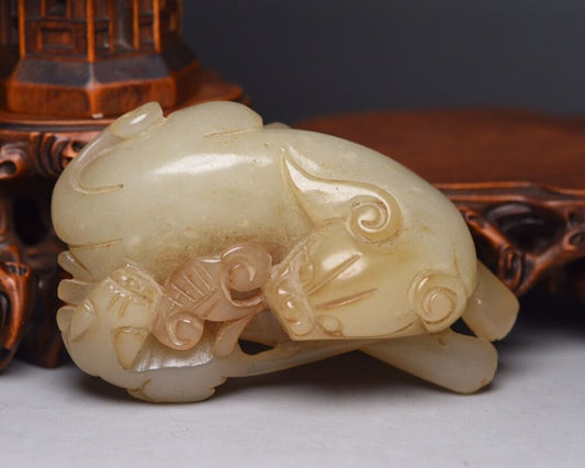 Chinese Antique Hetian Jade Carved Sculpture Exquisite Beast Statue Collections
