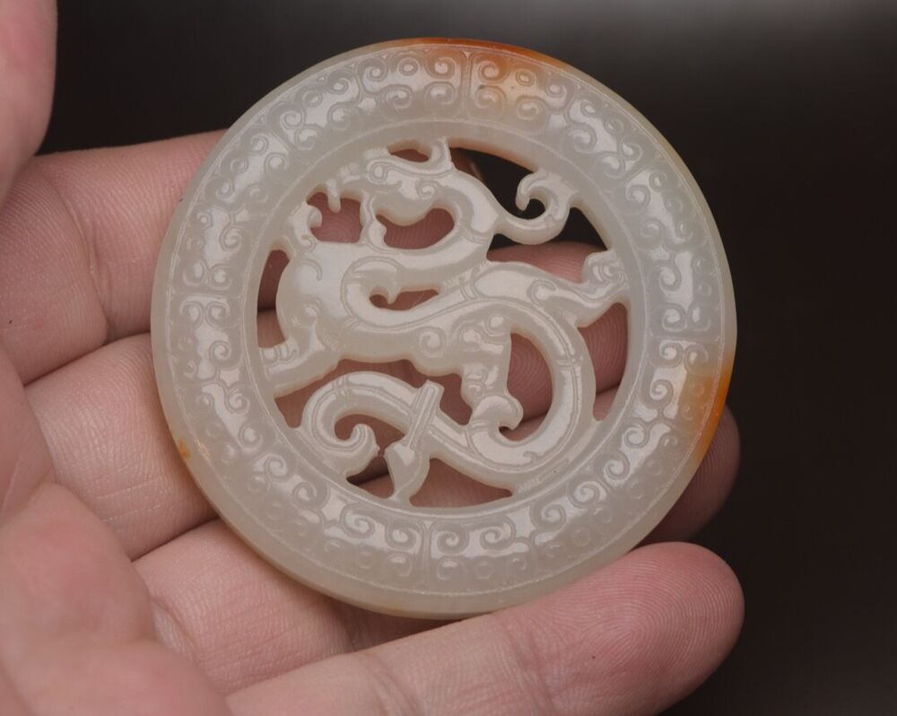 Chinese Beautiful Natural Hetian Jade Hand Carving Dragon Statue Pendant Jewelry