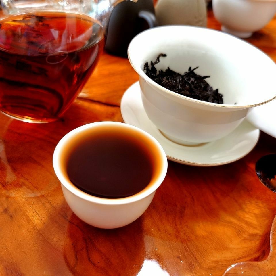 1999 Cnnp Zhong Cha Yellow Label Yunnan Chitsu Pingcha Puer Pu'er Tea Ripe 357g