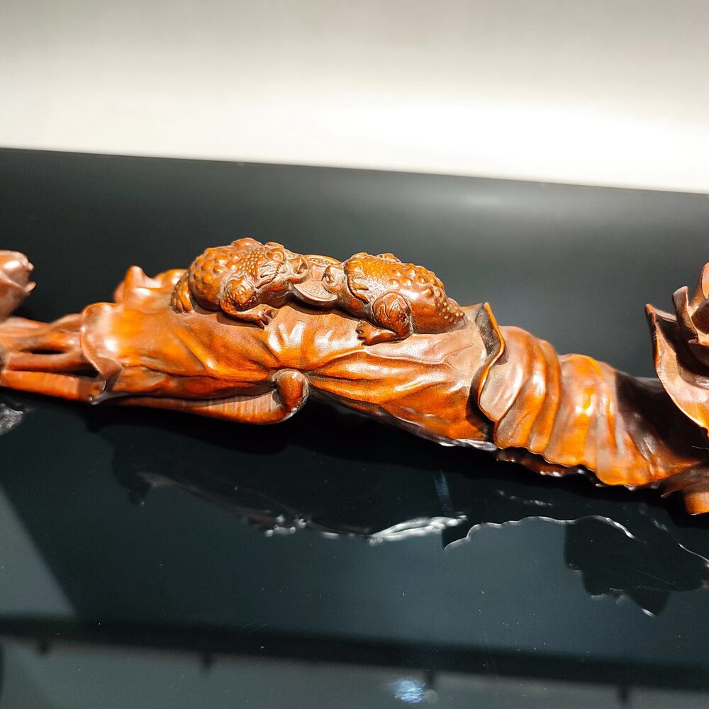 chinese antique Boxwood wooden statue carvings gifts Golden Toad lotus sculpture