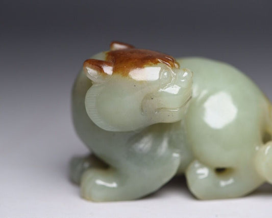 Chinese Antique Hetian Jade Carved Exquisite Auspicious Beast Statue Collectible