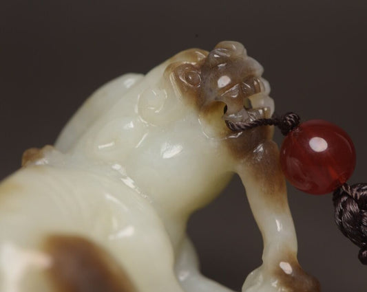 Chinese Antique Natural Hotan Jade Hand Carved Exquisite Beast Statue Collection