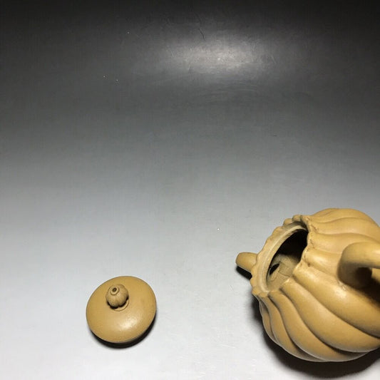 vintage chinese yixing purple clay teapot zisha ceremony carving Collectible art