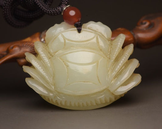 Chinese Antique Hetian Jade Carving Exquisite Statues Good Luck Pendant Jewelry