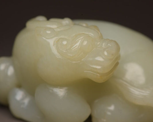 Top Chinese Antique Hetian Jade Carving Unicorn Statue Nice Unique Figurine Art