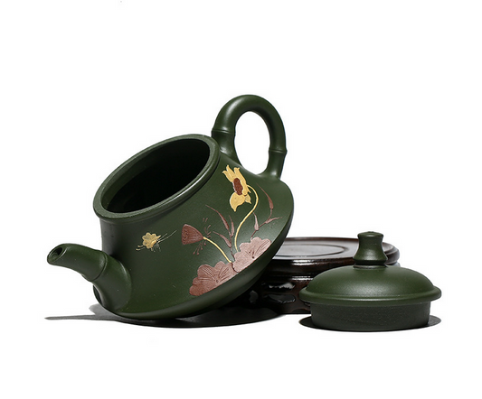 Chinese Yixing Zisha Clay Handmade Exquisite Teapot (荷香玉笠 底款:如图)