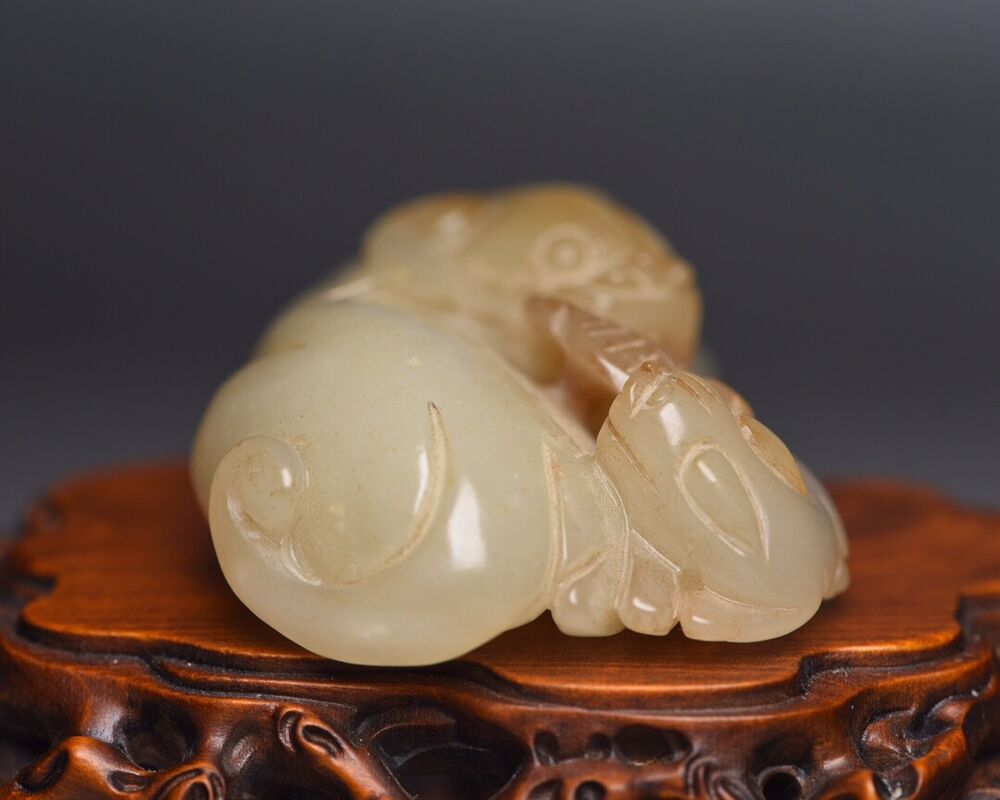 Chinese Antique Hetian Jade Carved Sculpture Exquisite Beast Statue Collections