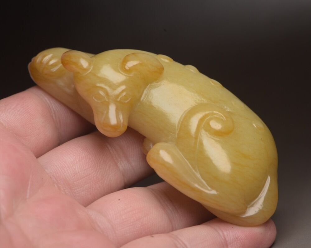 Collection Chinese Natural Hetian Jade Carved Exquisite Dog Statue Figurine Art