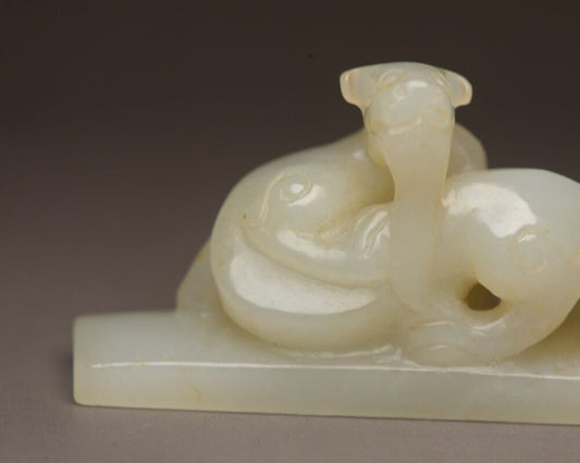 Chinese Top Natural Hetian Jade Carved Dragon Statue Figurine Antique Collection