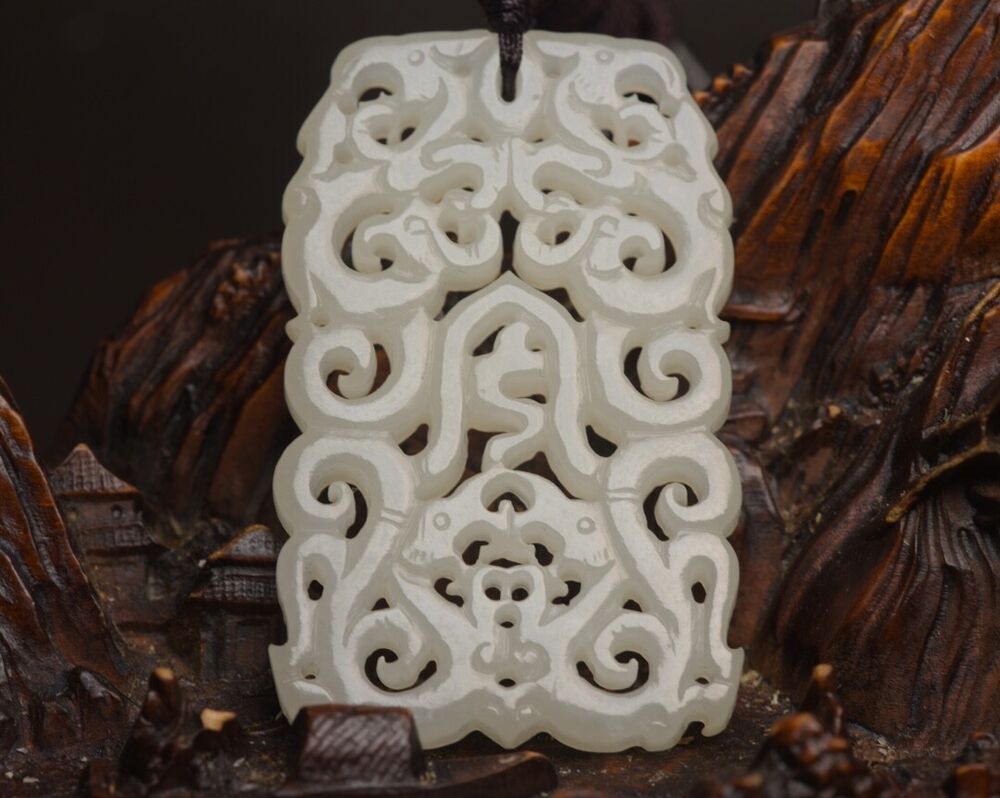 Chinese Natural Hetian Jade Carving Dragon Phoenix Lucky Jade Pendant Jewelry