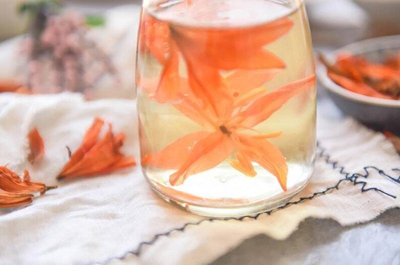 Dried Lily Flower Tea Flos Lilii Herbal Tea Pure Natural Makes A Healthy Tea