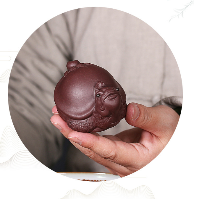 Yixing purple sand tea pet dragon turtle pure manual creative sculpture tea play