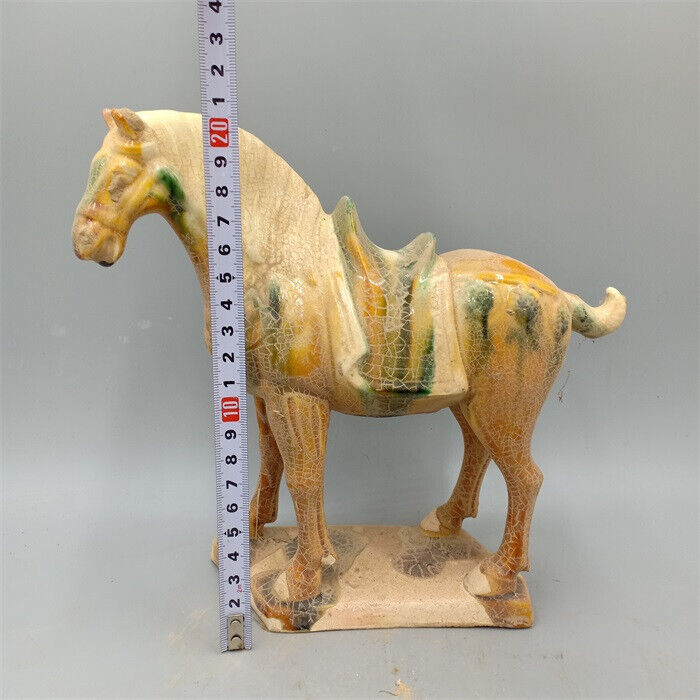 Chinese three-color yellow glazed chariot imitating the Tang Dynasty