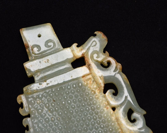 Chinese Antique Hetian Jade Carved Dragon Statue Lucky Jade Pendant Jewelry Rare