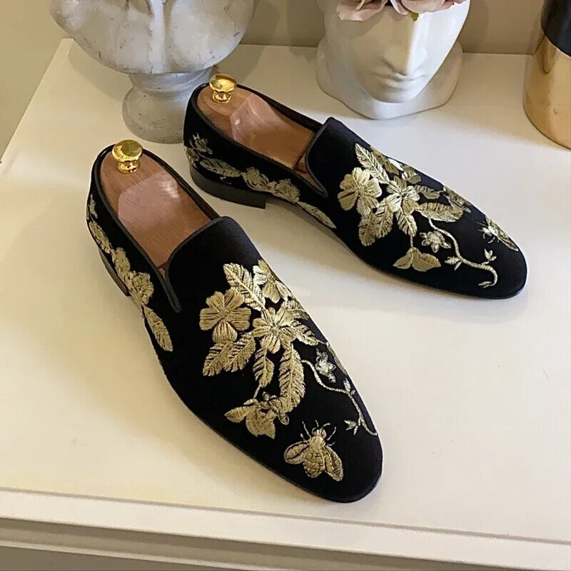 Loafers Men Shoes Black Embroidery Flower Business Casual Shoes