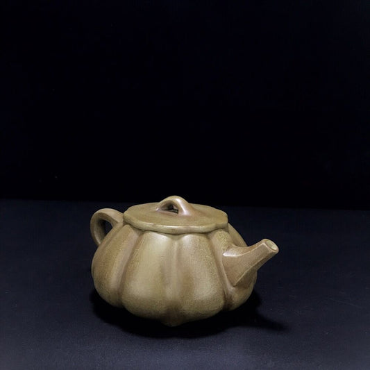 vintage chinese yixing purple clay teapot zisha ceremony carving Collectible art
