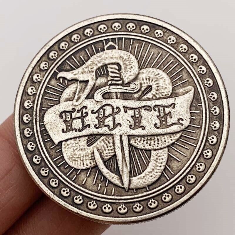 Commemorative Coins Metal Bronze Plated Love Or Hate Prediction Challenge 38x3mm