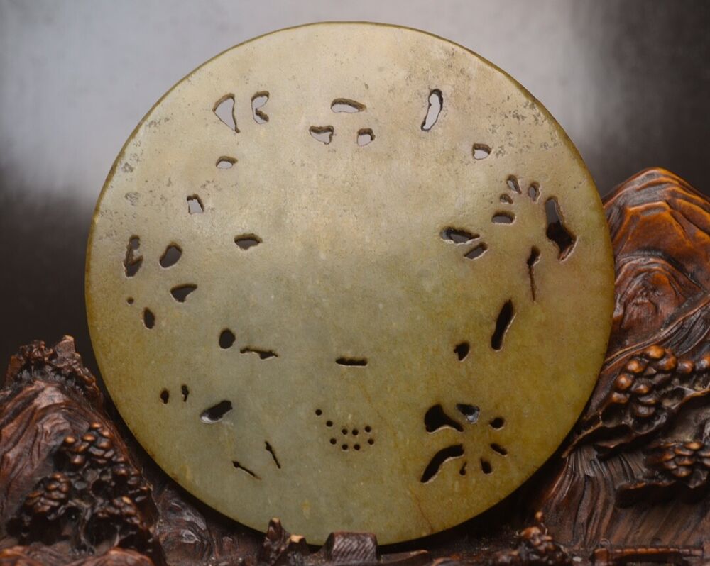 Chinese Natural Hetian Jade Carving Dragon Statues Exquisite Sculpture Art Rare