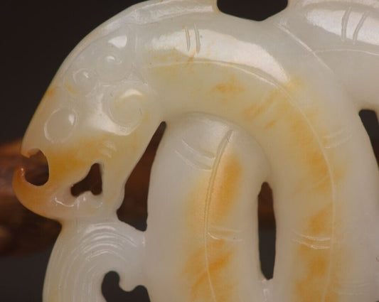 Top Chinese Natural Hetian Jade Carving Dragon Statue Exquisite Pendant Jewelry
