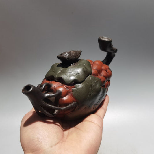Antique Chinese Yixing Zisha Clay Exquisite Teapot Tea Sand-fired Grape cicada