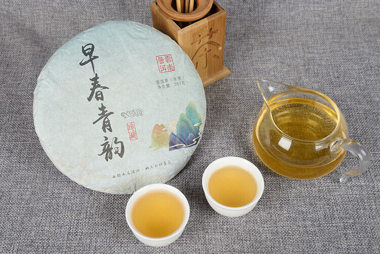 Ancient Tree Tea Yunnan Seven Seed Cake Tea 357g Pu'er Tea 2014 Spring Tea-