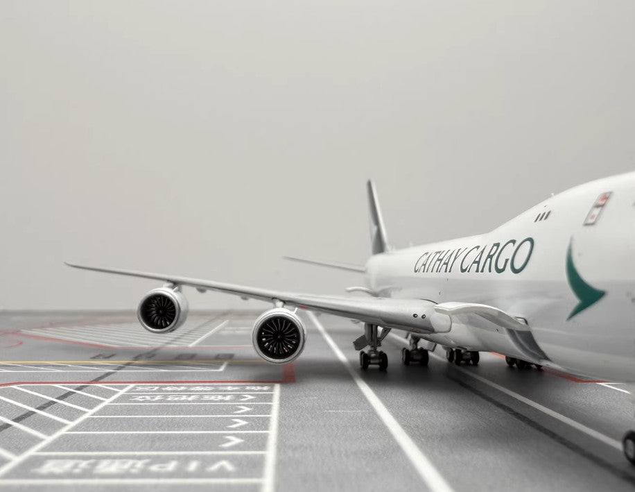 1:400 YY Wings CATHAY PACIFIC CARGO BOEING B747-8F Plane Aircraft Diecast Model