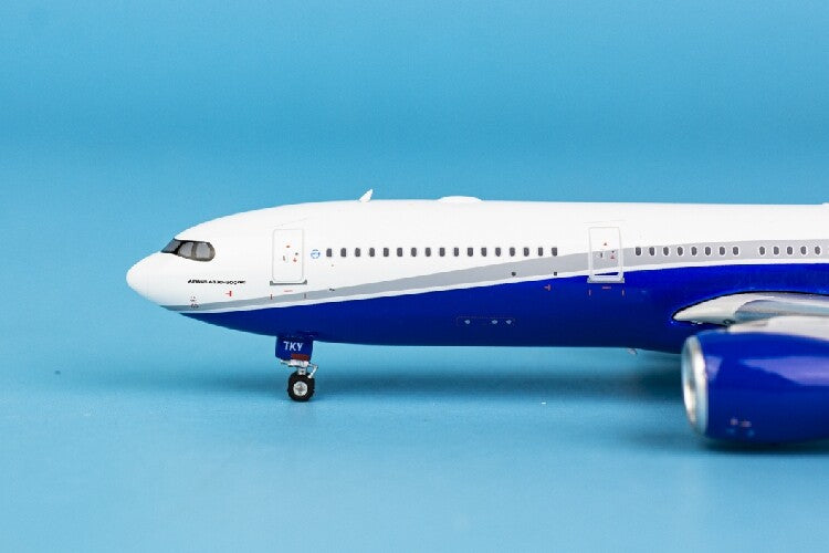 Phoenix Hifly AIRLINES for AIRBUS A330-900 neo CS-TKY 1/400 diecast plane model
