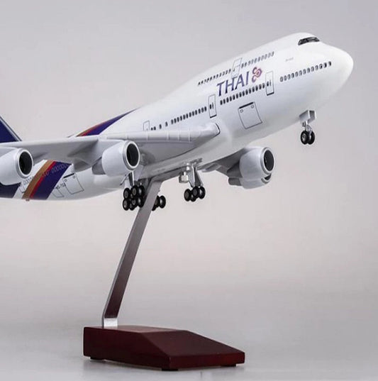 1:150 47CM THAI BOEING 747-400 Plane Aeroplane Landing Gear Resin Aircraft Model