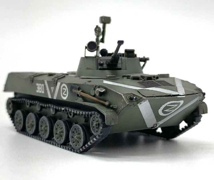 1:72 ARTISAN BMD2 Infantry Fighting Vehicle Plastic Diecast Armor Model