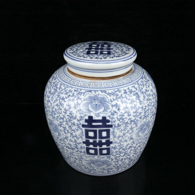Chinese Old Ancient Blue and White Porcelain Hand-painted Double Happiness Jar