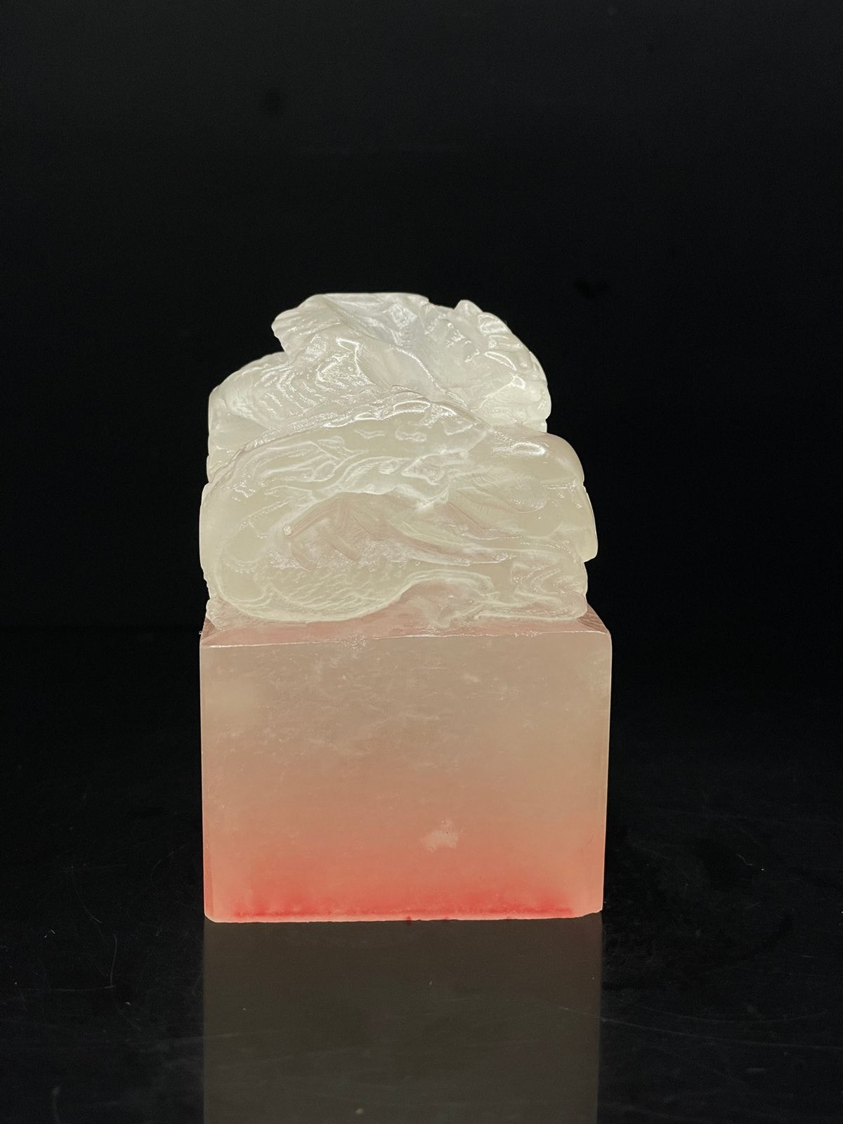 Chinese Natural Shoushan Stone Hand-carved Exquisite Auspicious Beast Seal 31332