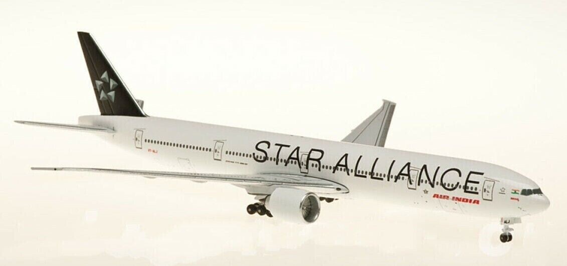 1:500 Aeroclassics AIR INDIA AIR STAR ALLIANCE B777-300 Airplane Diecast Model